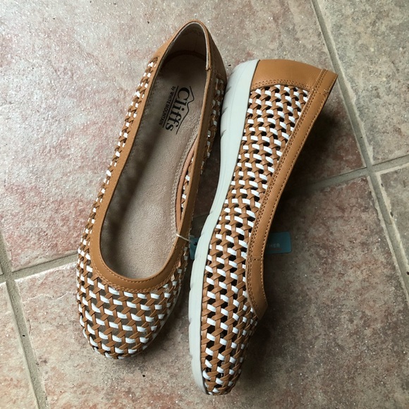 White Mountain Shoes - 🤍🤎 Woven Leather Flats 🤎🤍